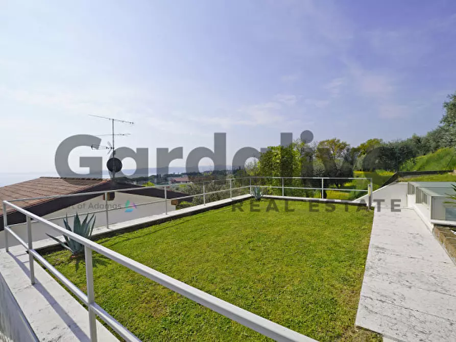 Immagine 36 di Villa in vendita  in Via Monte Tapino a Padenghe Sul Garda