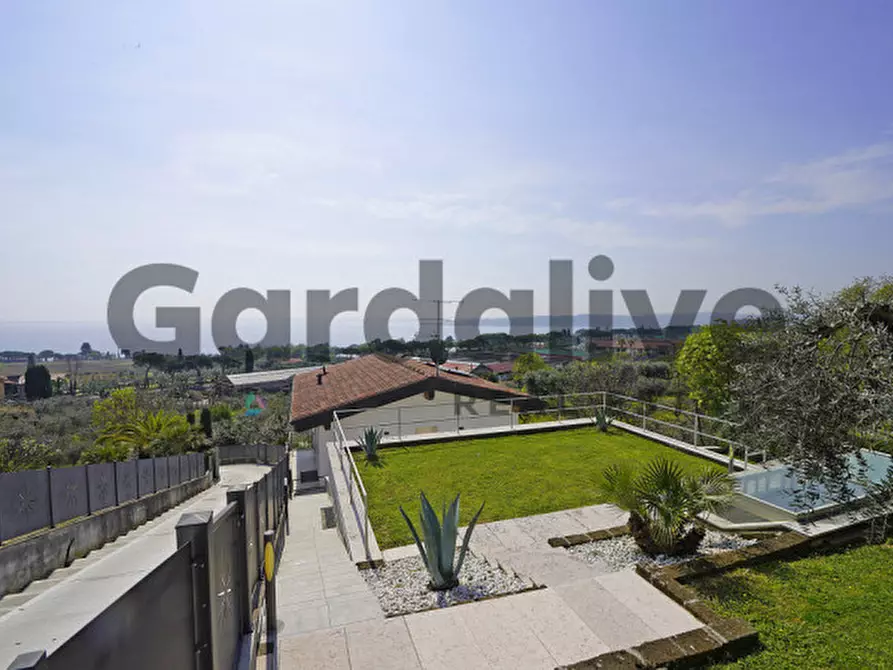 Immagine 37 di Villa in vendita  in Via Monte Tapino a Padenghe Sul Garda