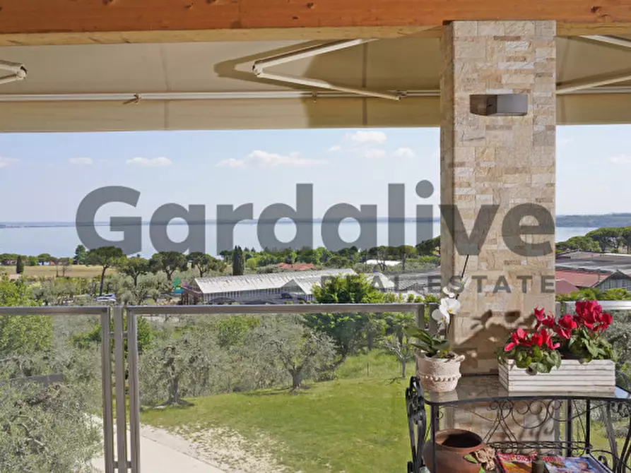 Immagine 41 di Villa in vendita  in Via Monte Tapino a Padenghe Sul Garda