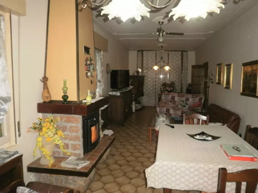 Immagine 3 di Casa indipendente in vendita  a Pegognaga