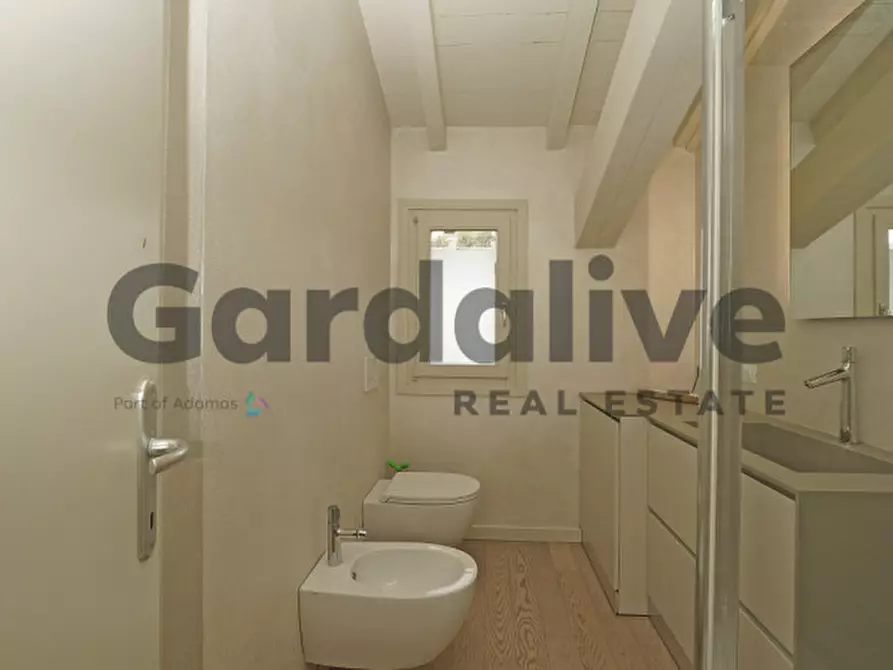 Immagine 17 di Appartamento in vendita  in Via X giornate 148 a Soiano Del Lago