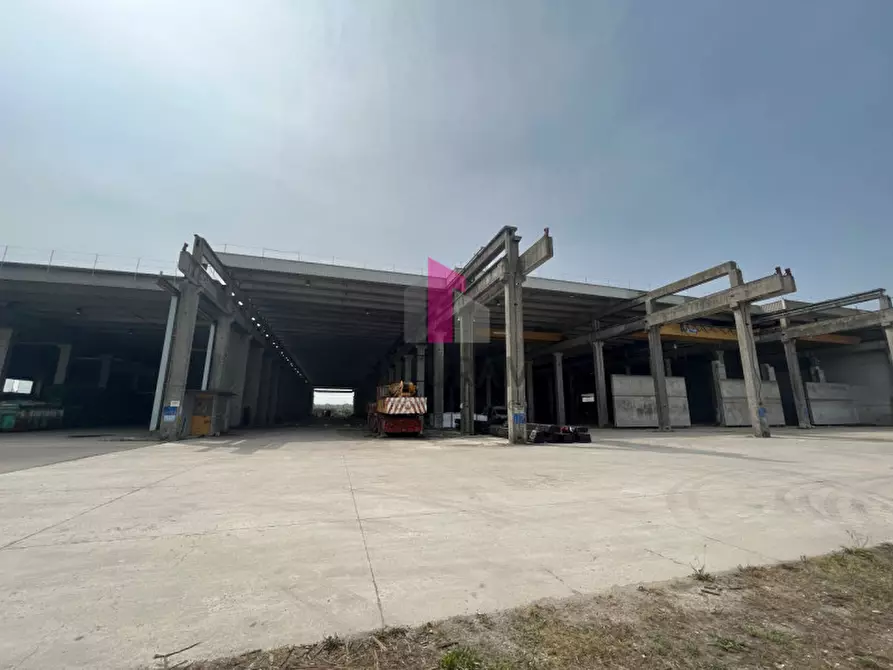 Immagine 2 di Capannone industriale in affitto  in via valsugana a Cittadella