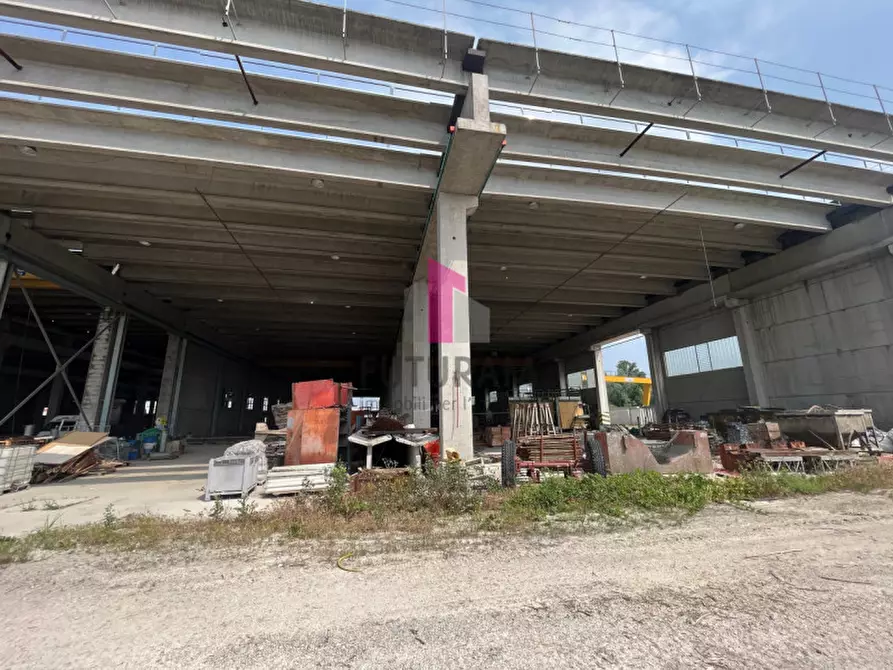 Immagine 12 di Capannone industriale in affitto  in via valsugana a Cittadella