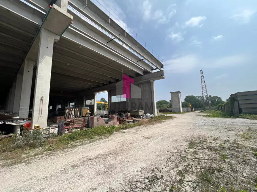 Immagine 13 di Capannone industriale in affitto  in via valsugana a Cittadella