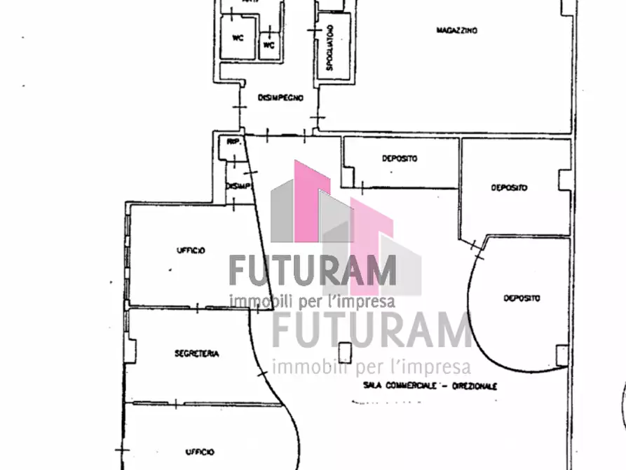 Immagine 25 di Negozio in vendita  a Vicenza