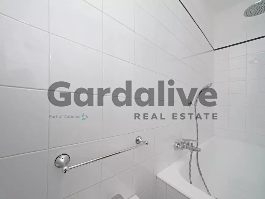 Immagine 30 di Appartamento in vendita  in Via X giornate, 144 a Soiano Del Lago