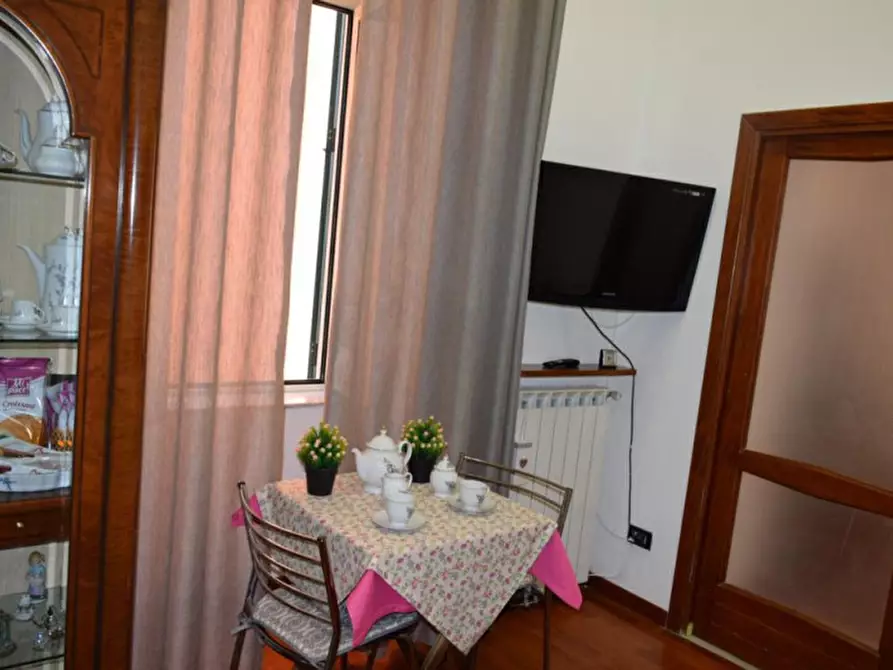Immagine 6 di Appartamento in affitto  in Via Toledo a Napoli