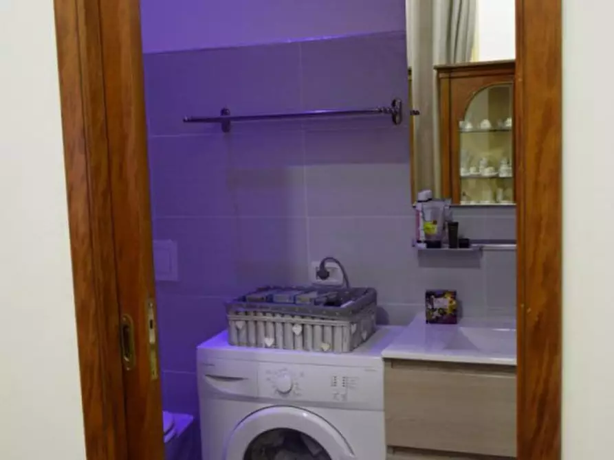 Immagine 7 di Appartamento in affitto  in Via Toledo a Napoli