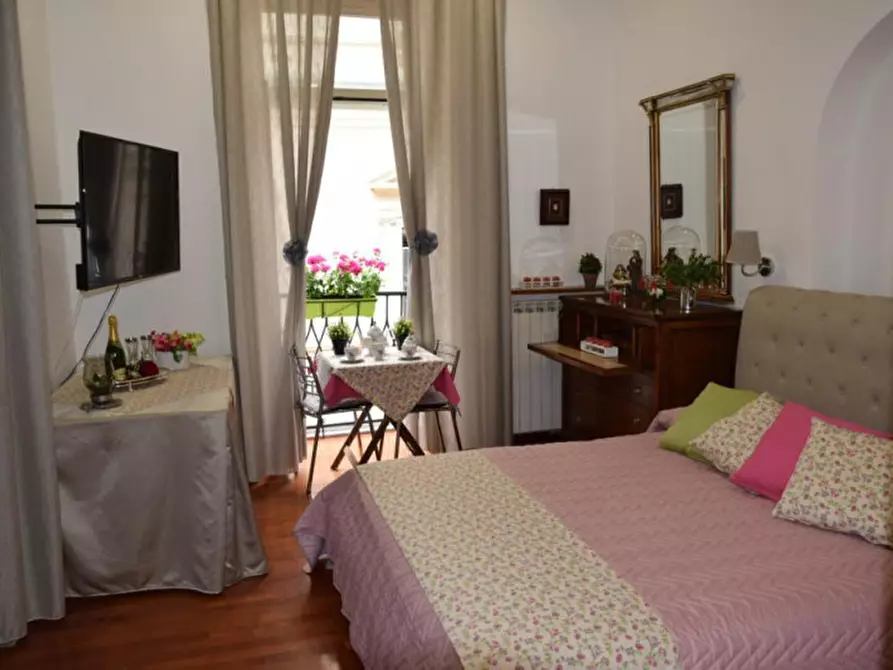 Immagine 15 di Appartamento in affitto  in Via Toledo a Napoli