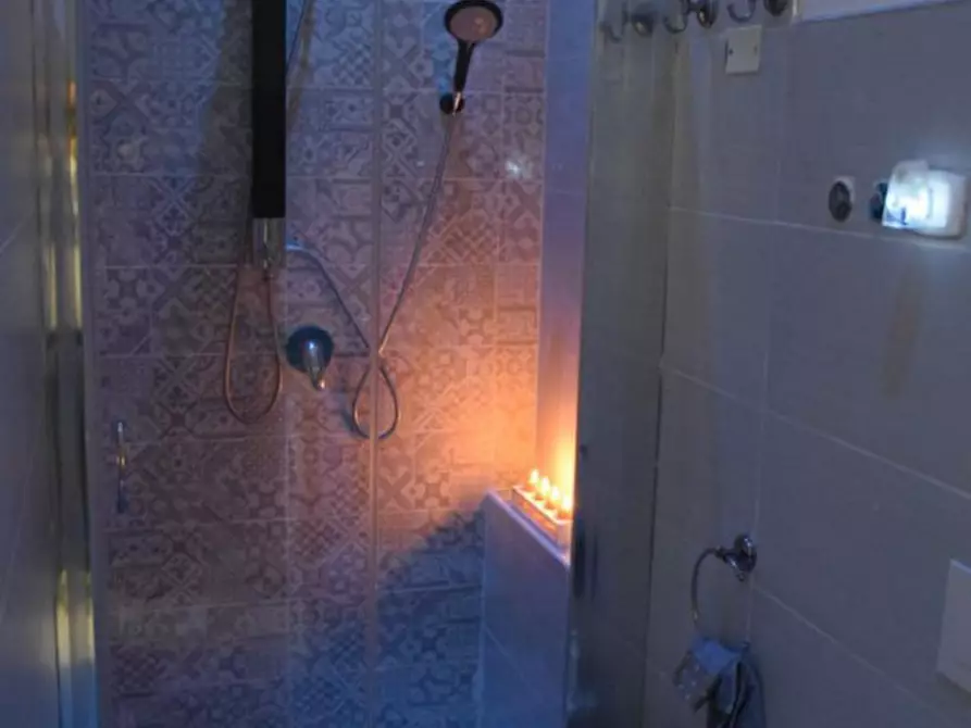 Immagine 20 di Appartamento in affitto  in Via Toledo a Napoli