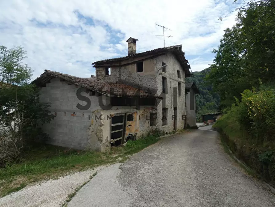 Immagine 1 di Rustico / casale in vendita  a Valli Del Pasubio