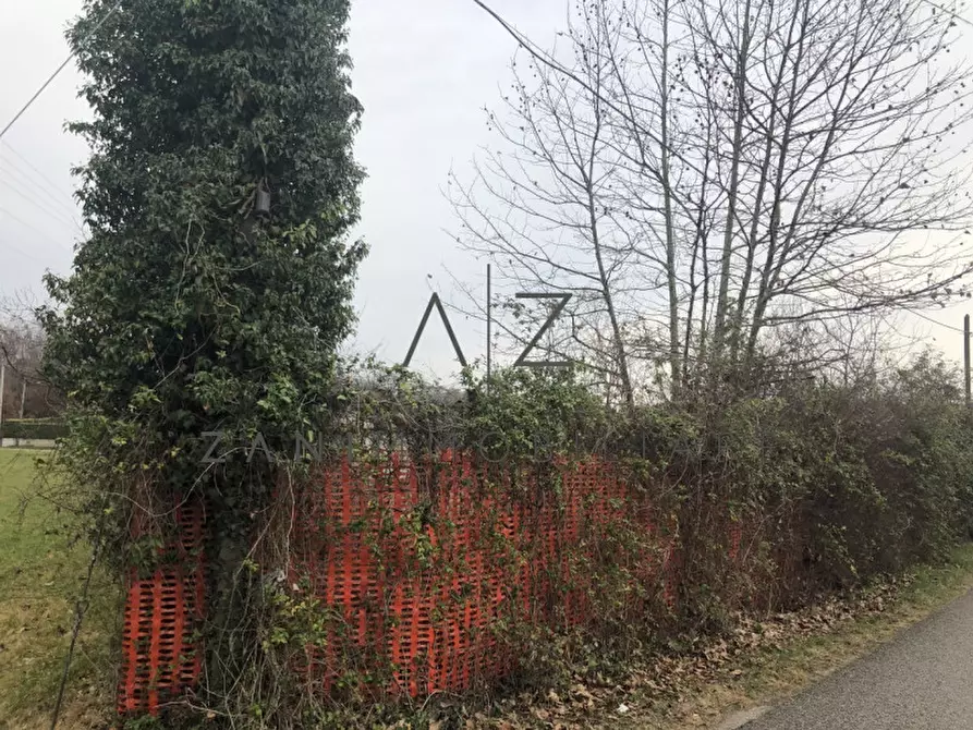 Immagine 5 di Terreno in vendita  in Via Acque a Fonte
