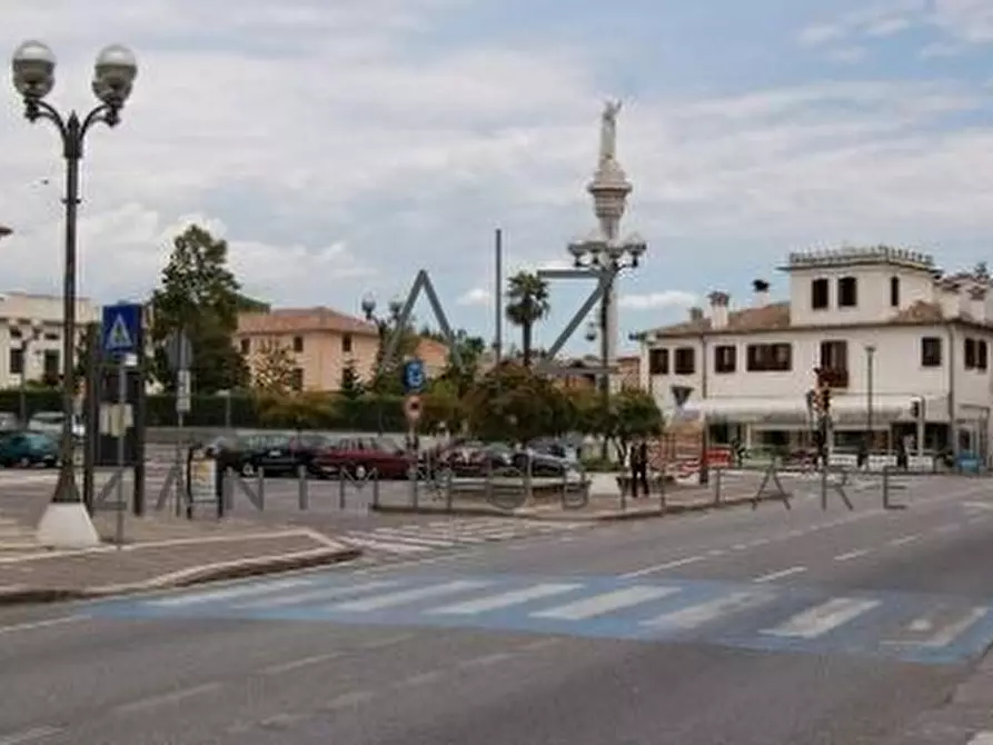 Immagine 6 di Terreno in vendita  in Via Acque a Fonte