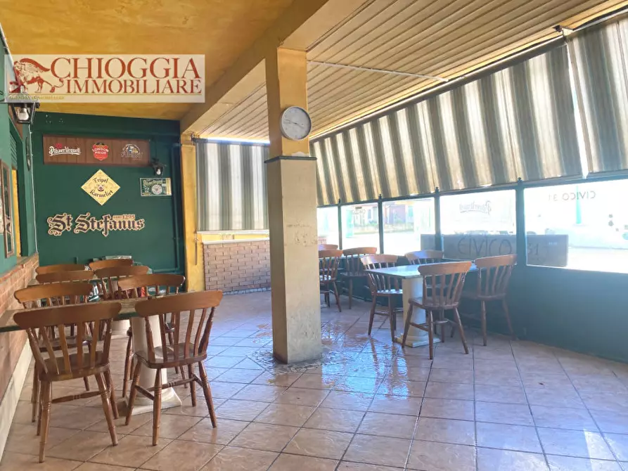 Immagine 3 di Negozio in vendita  in Via San Donato a Correzzola