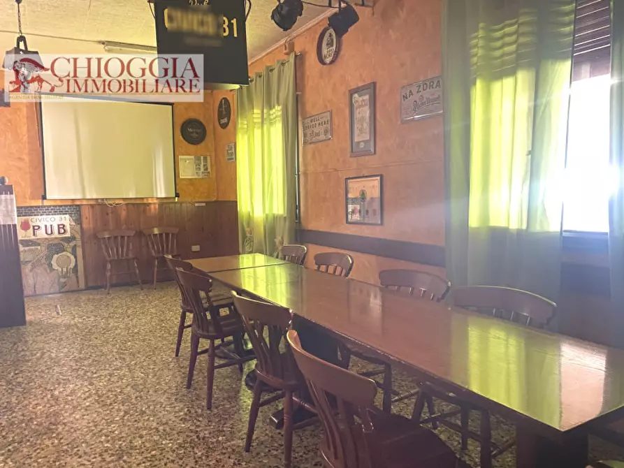 Immagine 6 di Negozio in vendita  in Via San Donato a Correzzola