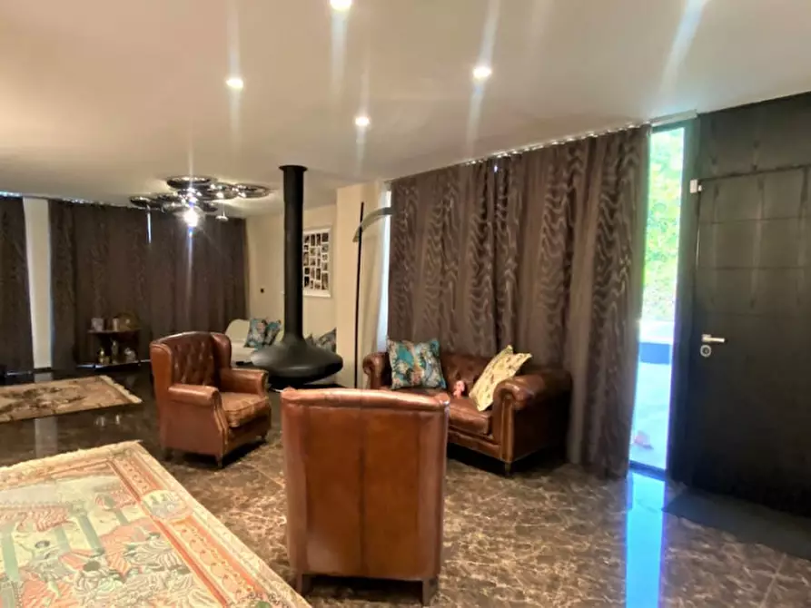 Immagine 5 di Villa in vendita  in via Puccini a Misano Adriatico