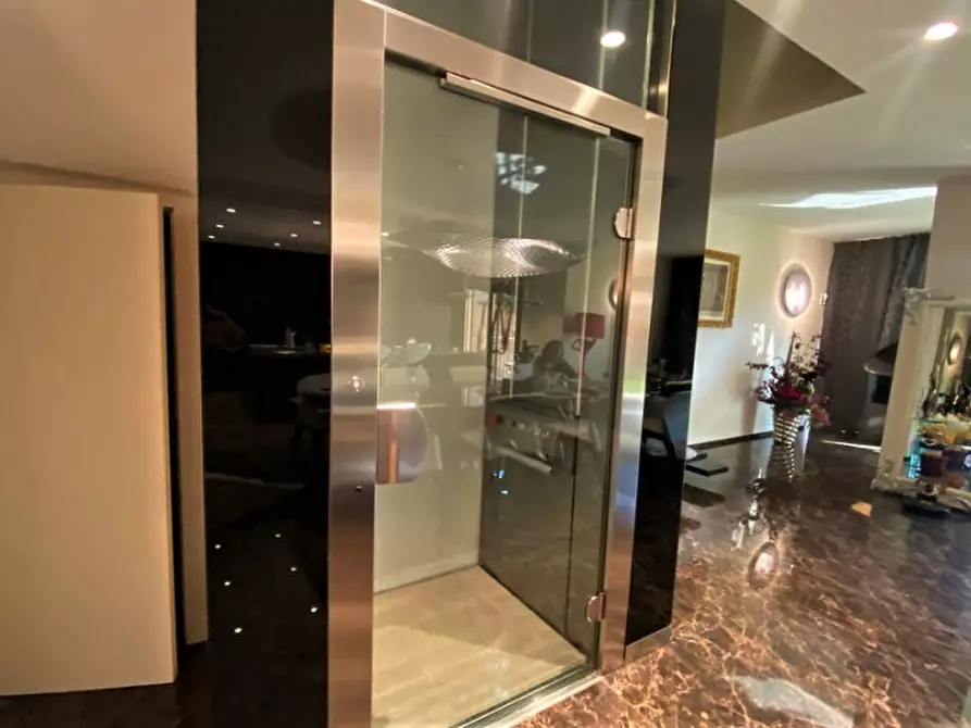 Immagine 8 di Villa in vendita  in via Puccini a Misano Adriatico