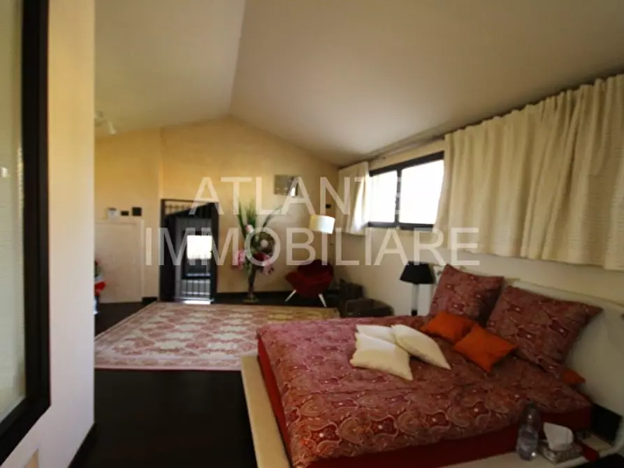 Immagine 11 di Villa in vendita  in via Puccini a Misano Adriatico