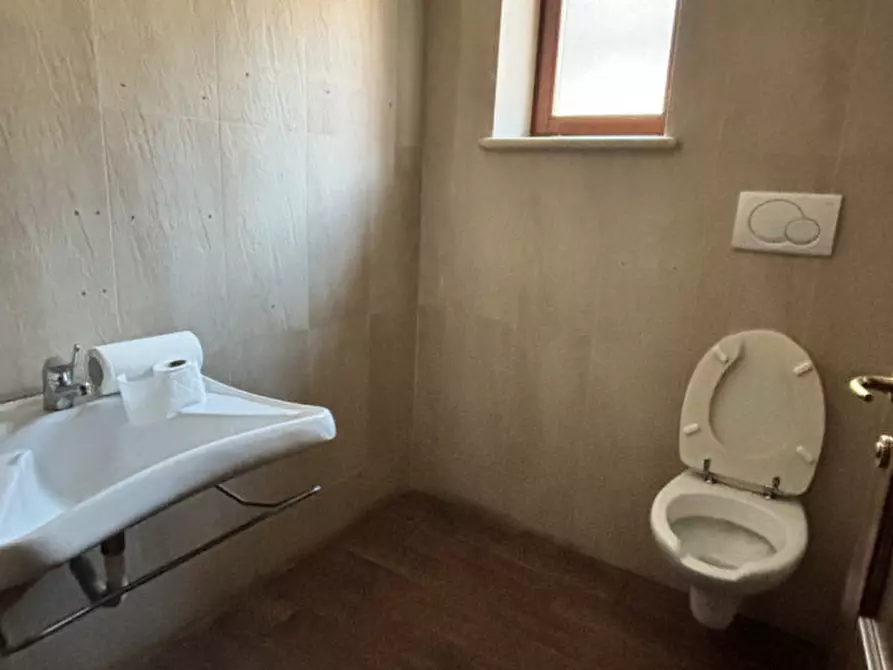 Immagine 34 di Attività commerciale in affitto  in Via triga a Badia Calavena