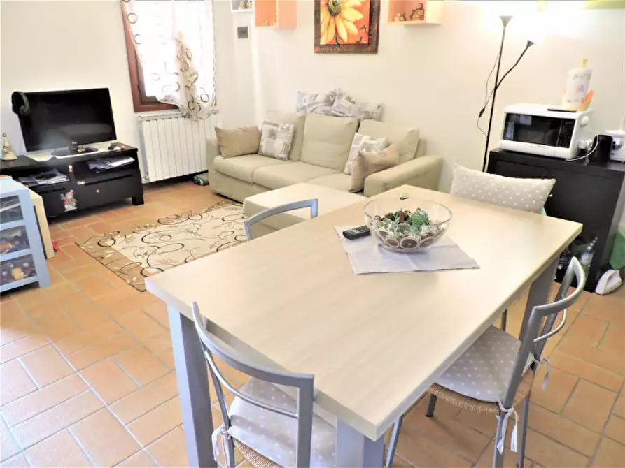 Immagine 3 di Casa bifamiliare in vendita  in Valliera, via Don Luigi Sturzo a Adria