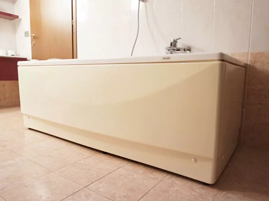 Immagine 19 di Appartamento in affitto  in Via Du Tillot 42 a Colorno