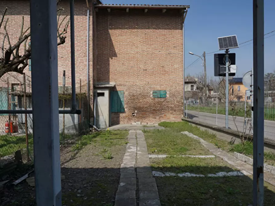 Immagine 27 di Villetta a schiera in vendita  in Via Trai a Colorno