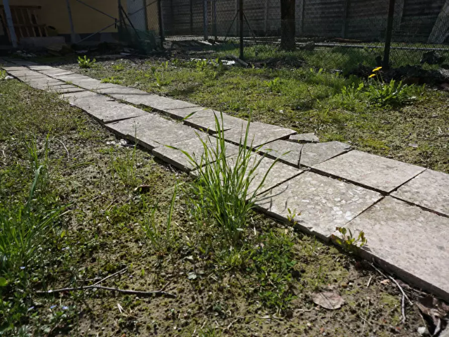 Immagine 32 di Villetta a schiera in vendita  in Via Trai a Colorno