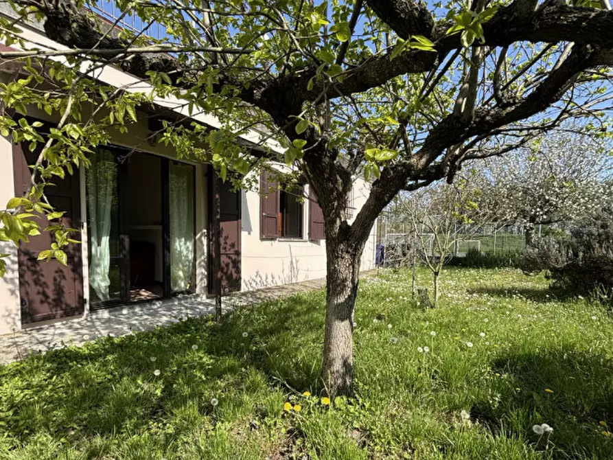 Immagine 1 di Appartamento in vendita  in Strada Baganzola, 208 a Parma