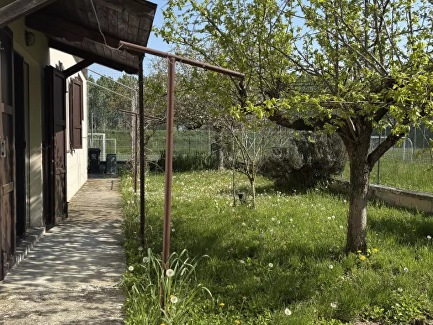 Immagine 4 di Appartamento in vendita  in Strada Baganzola, 208 a Parma