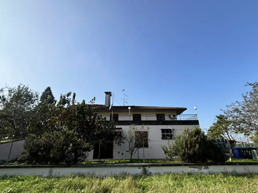 Immagine 22 di Appartamento in vendita  in Strada Baganzola, 208 a Parma