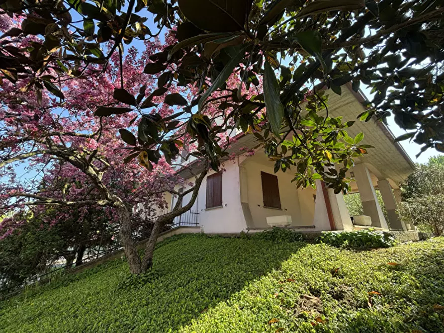 Immagine 1 di Villetta a schiera in vendita  in Via Kennedy, 12 a Torrile