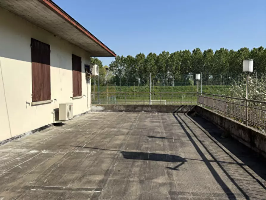 Immagine 26 di Villetta a schiera in vendita  in Via Kennedy, 12 a Torrile