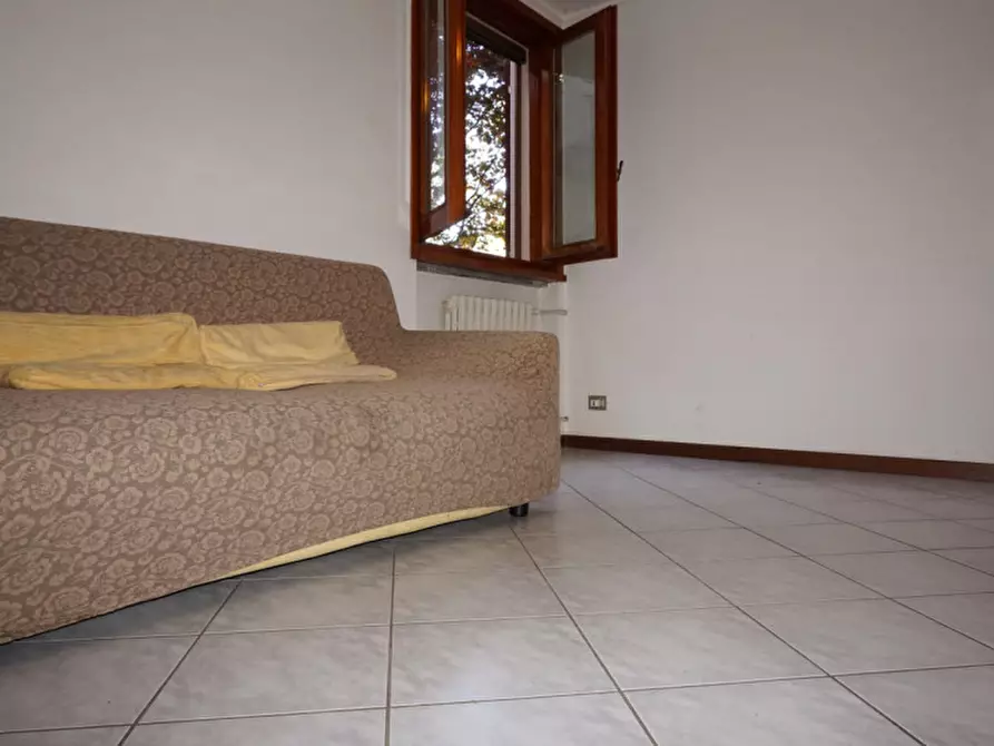 Immagine 37 di Villetta a schiera in vendita  in Via Kennedy, 12 a Torrile