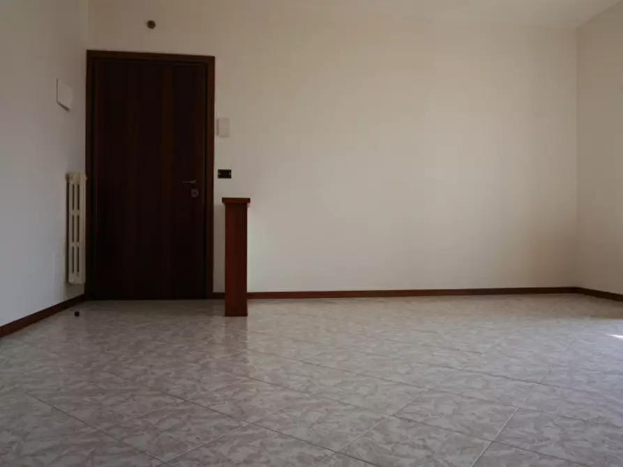 Immagine 12 di Appartamento in vendita  in Via Mascagni, 35 a Torrile