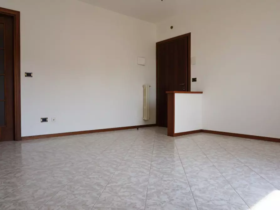 Immagine 15 di Appartamento in vendita  in Via Mascagni, 35 a Torrile