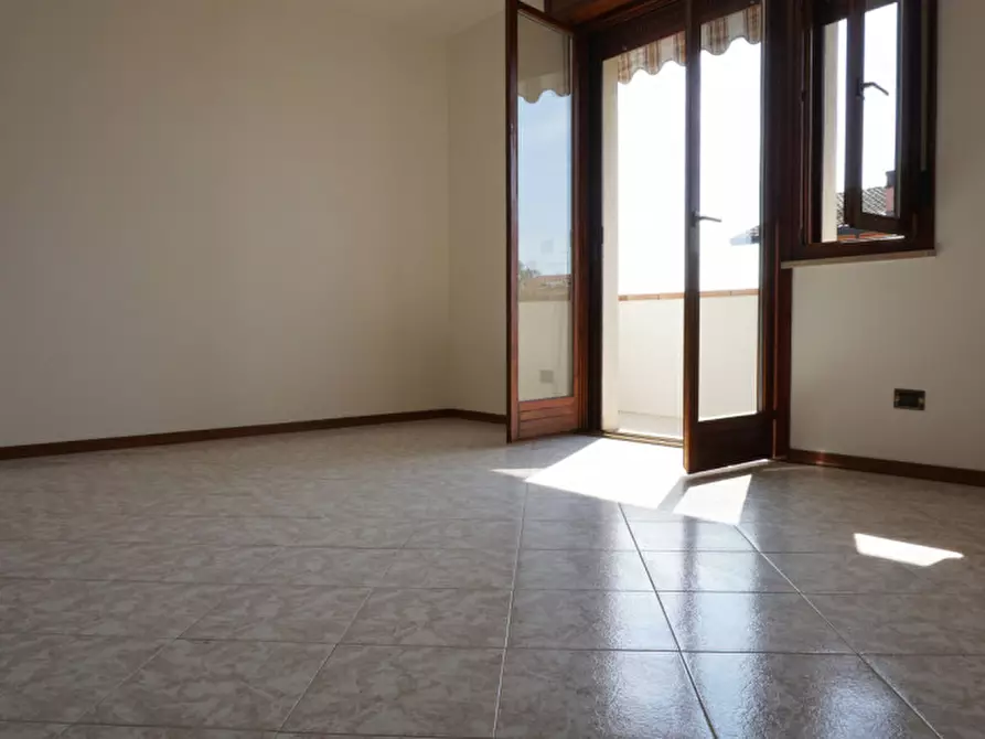 Immagine 19 di Appartamento in vendita  in Via Mascagni, 35 a Torrile