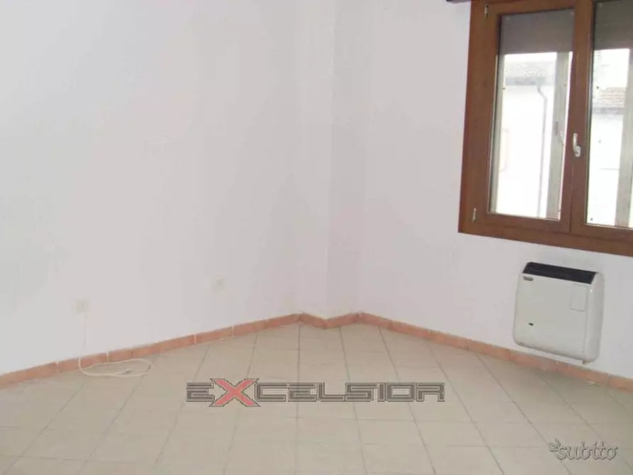 Immagine 4 di Villetta a schiera in vendita  in C.so Risorgimento n. 160 - Porto Viro (RO) a Porto Viro