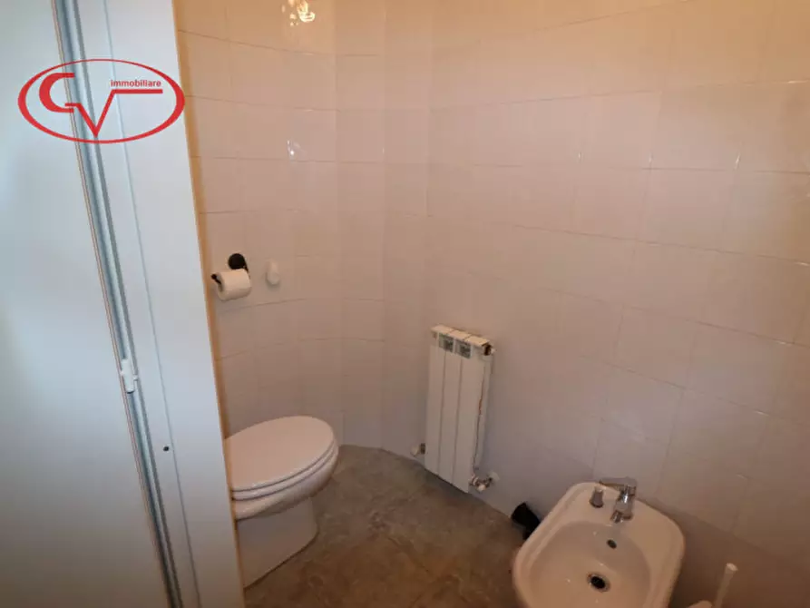 Immagine 5 di Ufficio in vendita  in Via Ammiraglio Burzagli a Montevarchi