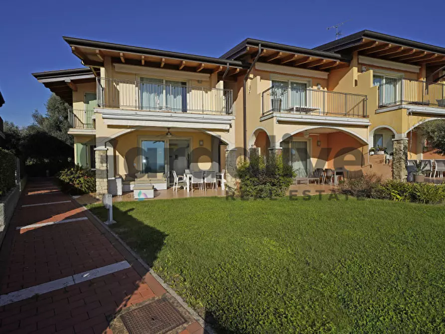 Immagine 4 di Appartamento in vendita  in Via pascoli, 24 a Manerba Del Garda