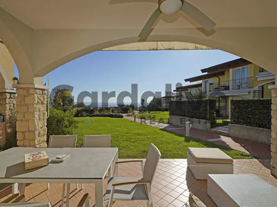 Immagine 5 di Appartamento in vendita  in Via pascoli, 24 a Manerba Del Garda