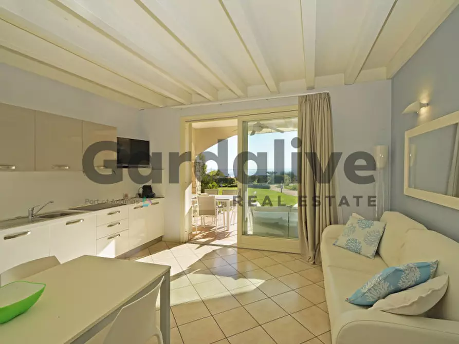 Immagine 8 di Appartamento in vendita  in Via pascoli, 24 a Manerba Del Garda