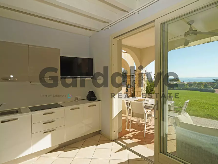 Immagine 10 di Appartamento in vendita  in Via pascoli, 24 a Manerba Del Garda