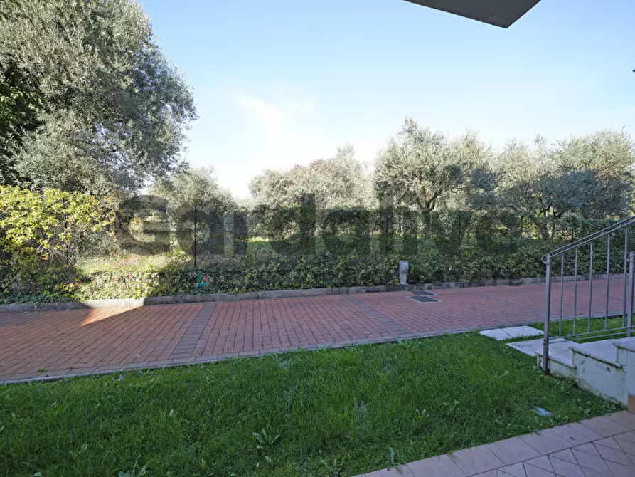 Immagine 21 di Appartamento in vendita  in Via pascoli, 24 a Manerba Del Garda