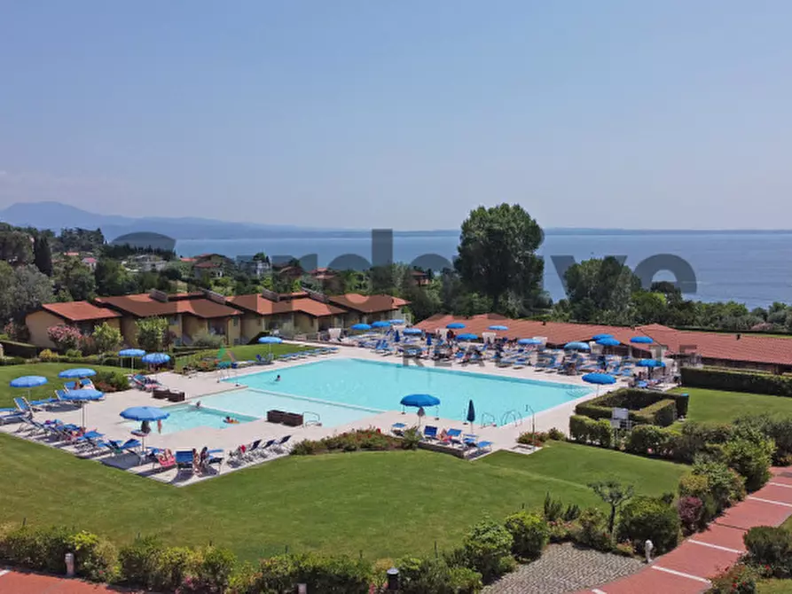 Immagine 25 di Appartamento in vendita  in Via pascoli, 24 a Manerba Del Garda