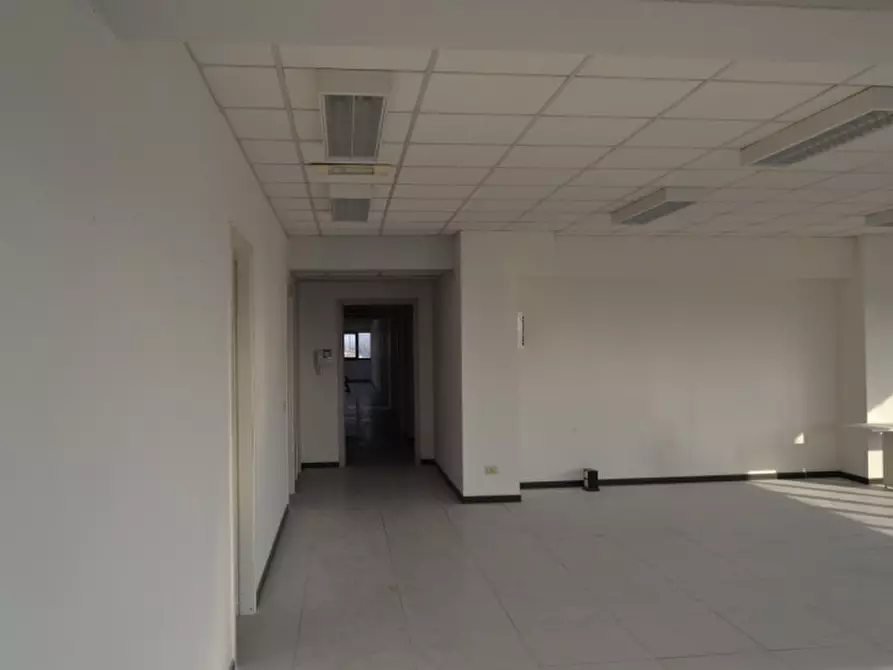 Immagine 16 di Ufficio in affitto  in Via Messico 999 a Padova