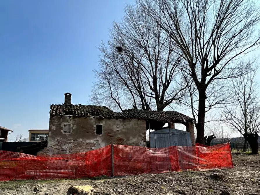 Immagine 10 di Rustico / casale in vendita  in strada Pedrignano a Parma