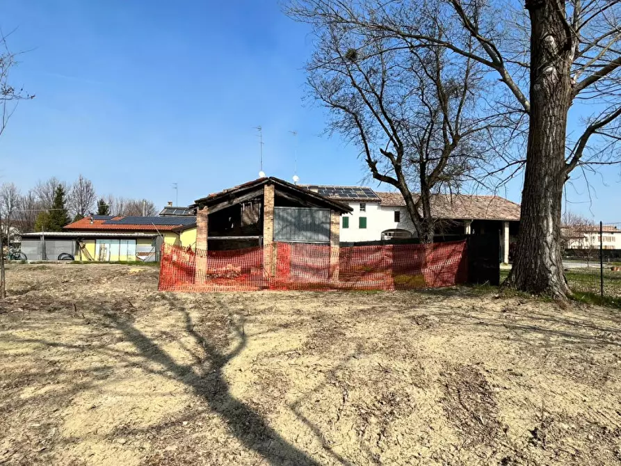 Immagine 12 di Rustico / casale in vendita  in strada Pedrignano a Parma