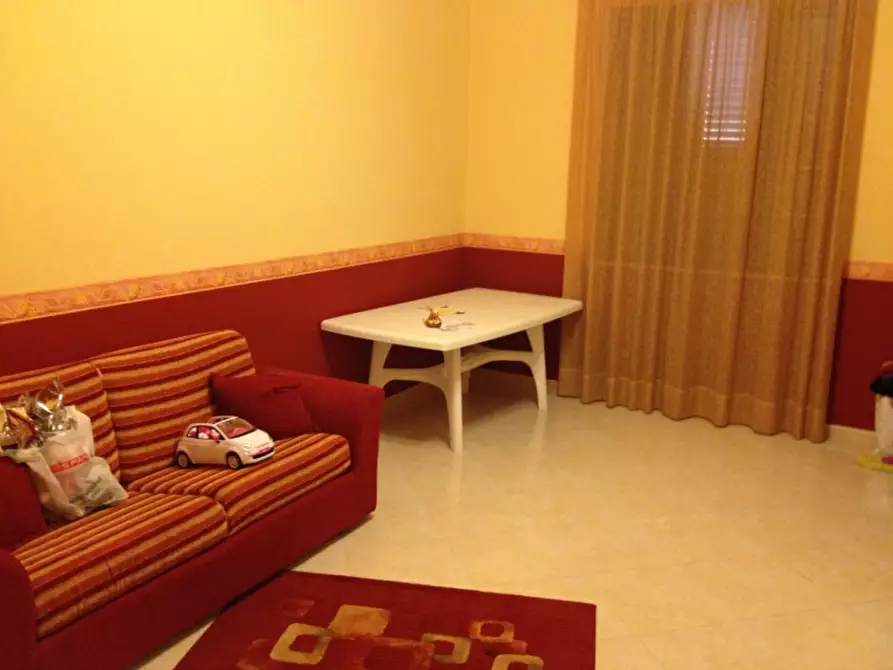 Immagine 11 di Casa indipendente in vendita  a Avola