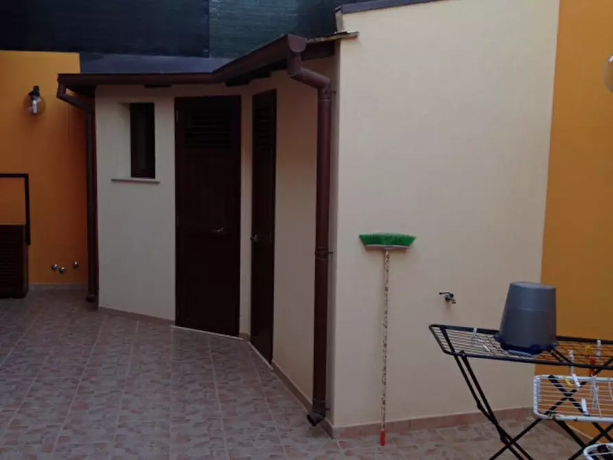 Immagine 22 di Casa indipendente in vendita  a Avola