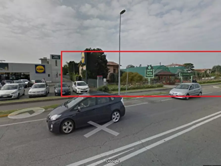 Immagine 2 di Terreno in vendita  in Via Garibaldi a Rezzato